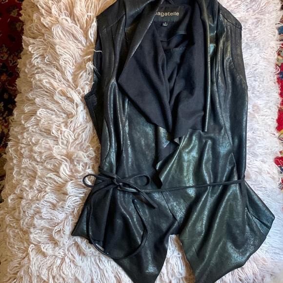 BAGATELLE Wrap Vest - Picture 6 of 6